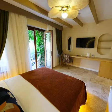 Palace Olive Odore فندق كيتشوكويو