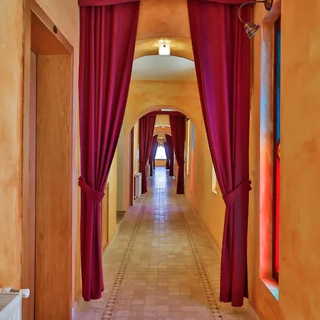 Palace Olive Odore Hotel 3*