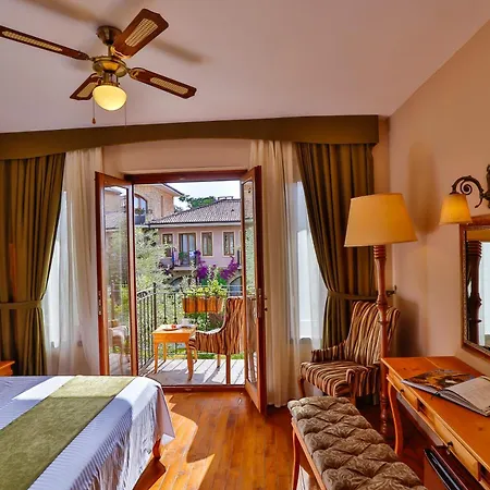 Palace Olive Odore 3*